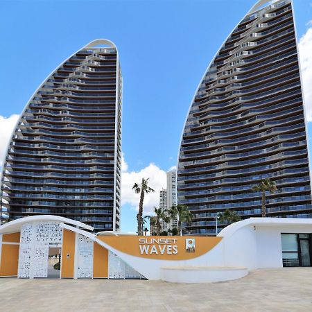 Sunset Waves Siesta Apartment Бенидорм Екстериор снимка